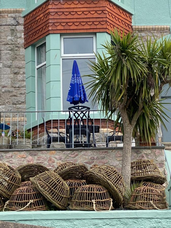 Lobster Pot Apartment With Stunning Harbour And Sea Views And Free Parking For One Car & Pet Friendly Brixham Eksteriør bilde